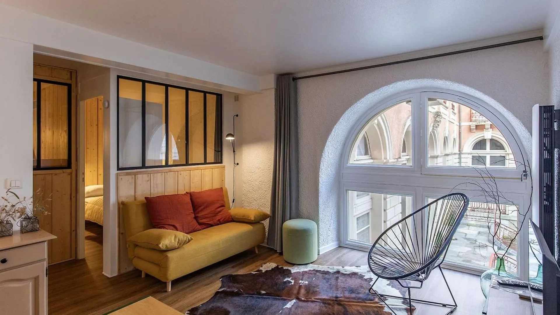 Charmant T2 Avec Cuisine Neuve Et Cave Au Centre De Cauterets - Fr-1-401-278 Apartment